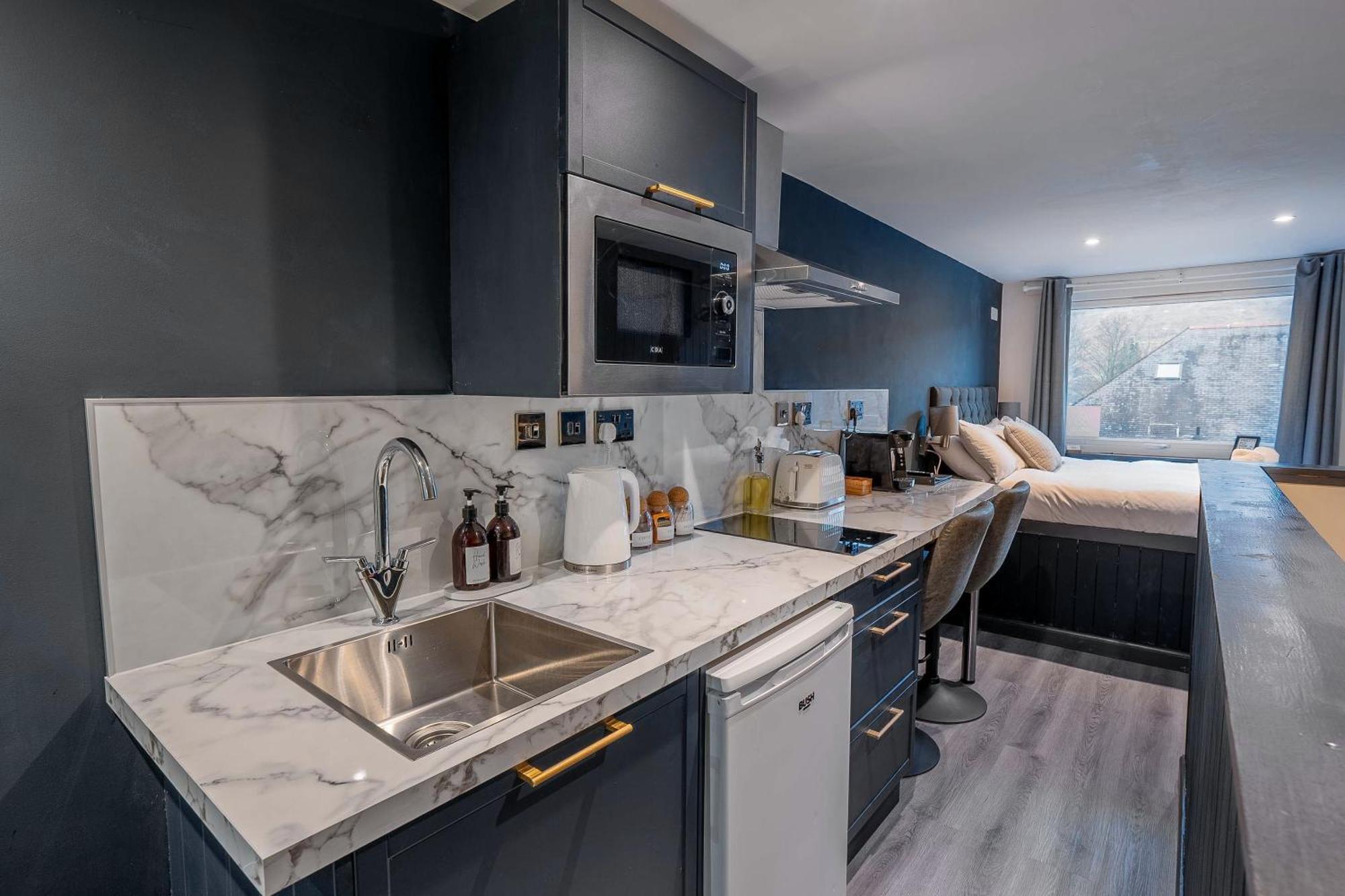 Sutherland Mini Apartments Φορτ Γουίλιαμ Εξωτερικό φωτογραφία